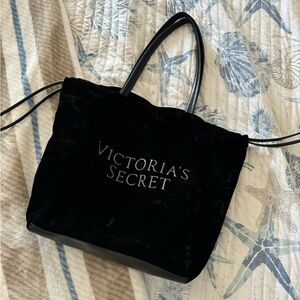 VS tote